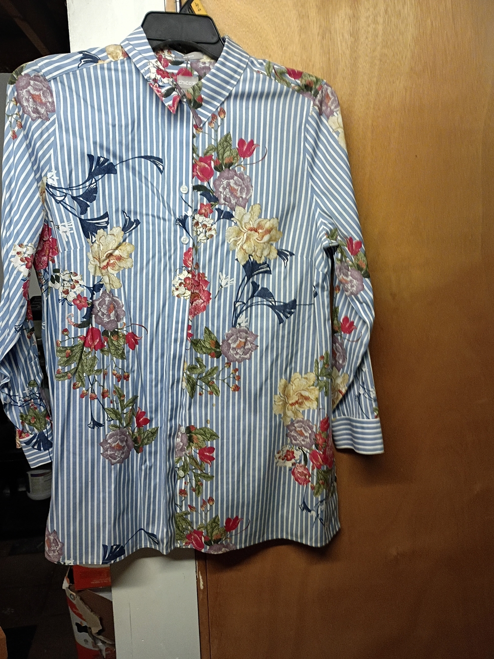Chico's Blue & White Striped Floral Button-Down Shirt